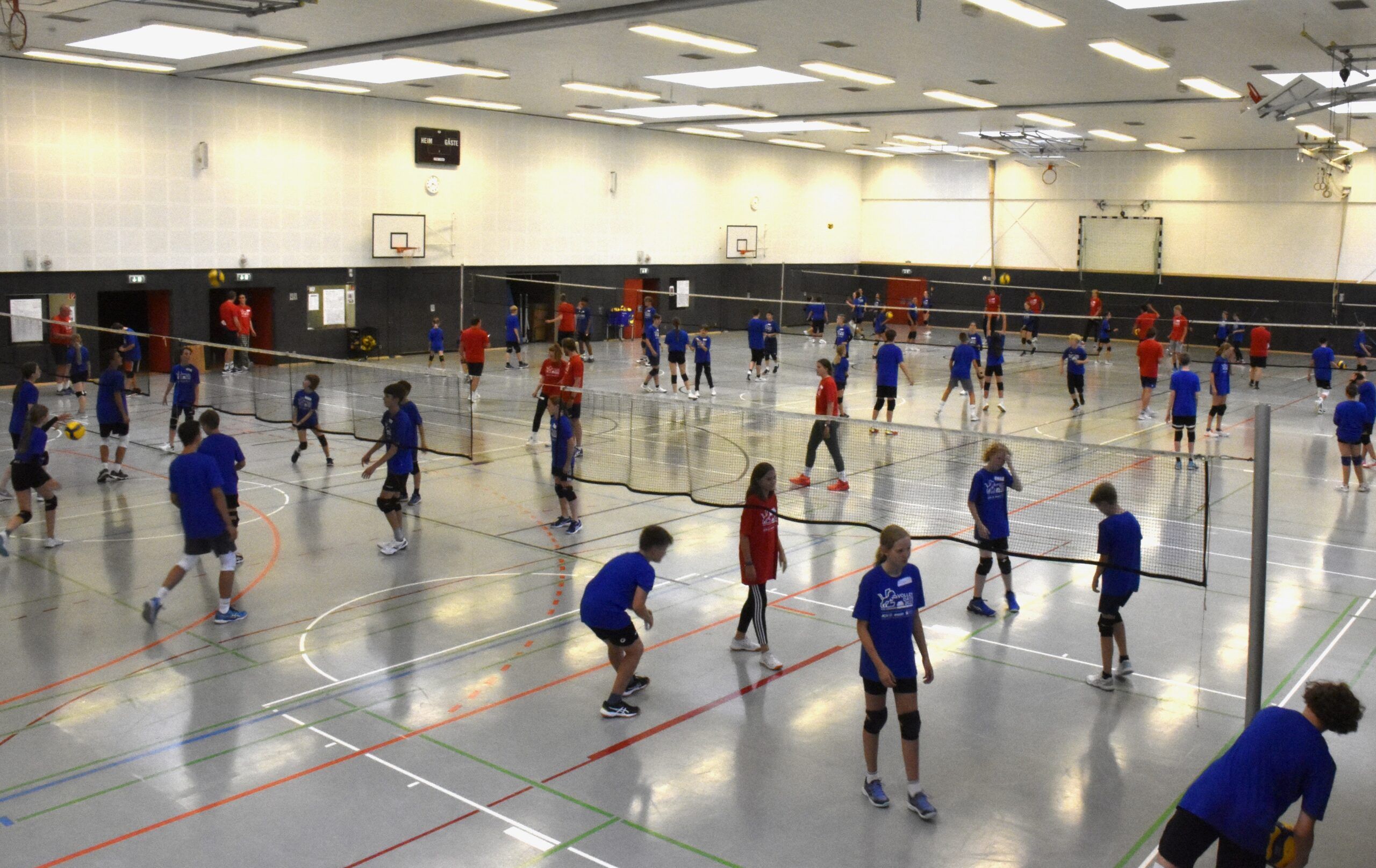 Volley Days bei der SVG - das bedeutet Hochbetrieb in der Gellersenhalle. Foto: Augsten