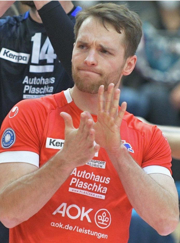 Tyler Koslowsy ("TK") hat sich nach 5 Jahren emotional von der SVG Lüneburg und den Fans verabschiedet. Foto: Behns