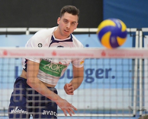 Ryan Sclater beim Angriff