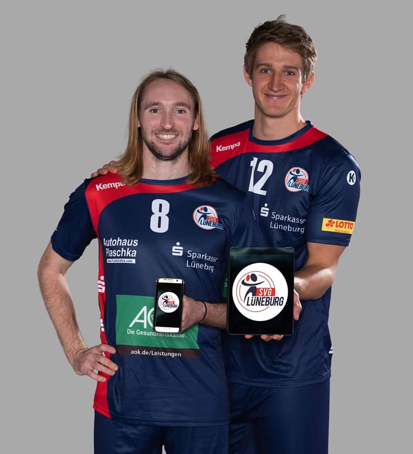 Flo und Will präsentieren die App