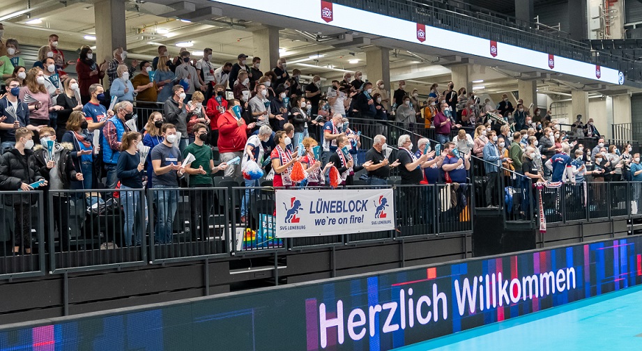 Auf gut gefüllte Ränge und viel Unterstützung hoffen die LüneHünen auch bei den Heimspielen der Zwischenrunde. Foto: WW