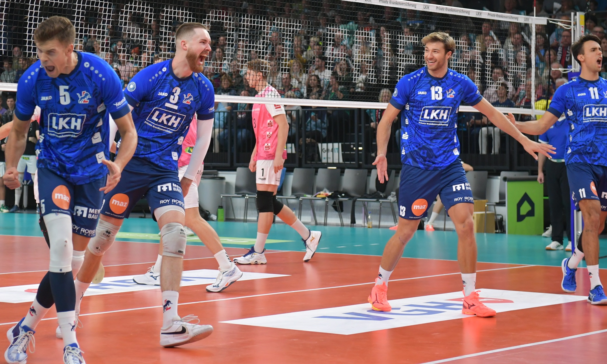 Sie waren die 4 besten Scorer gegen die Netzhoppers und sind hungrig auf Punkte auch gegen Herrsching (v.l.): Erik Röhrs, Jesse Elser, Matthew Knigge und Xander Ketrzynski. Foto: Behns