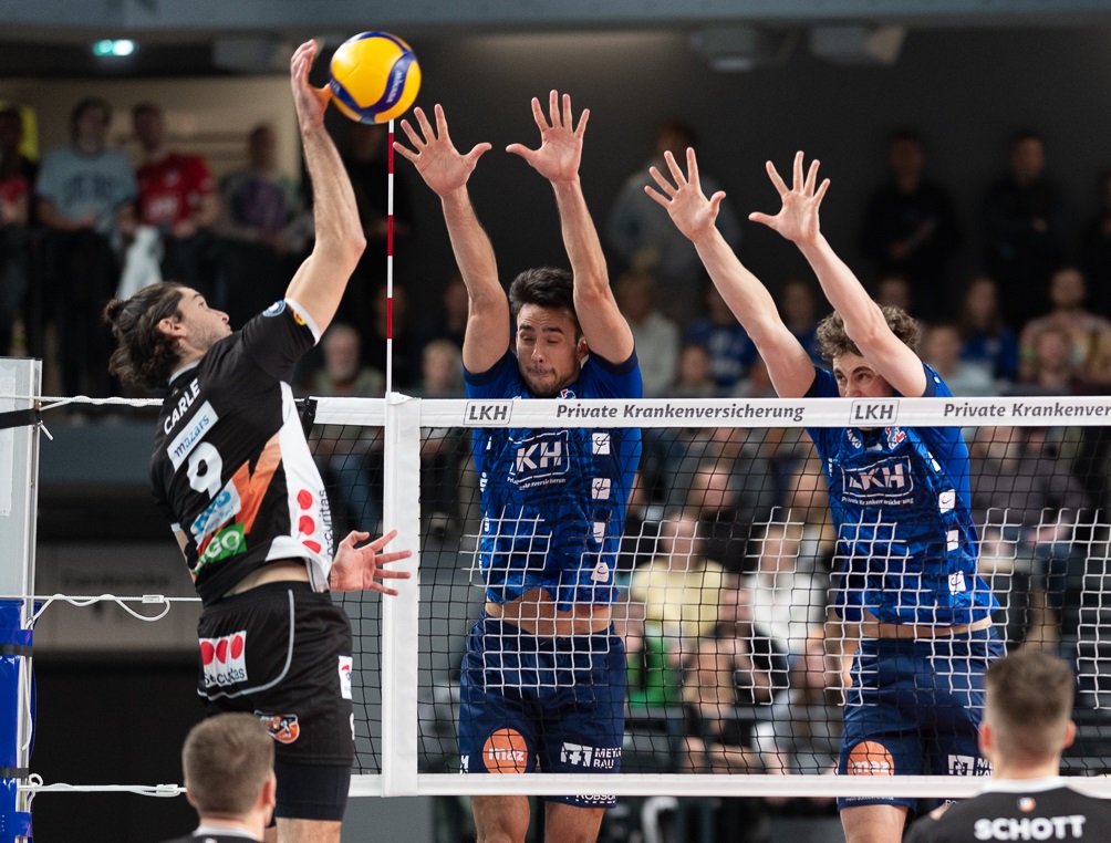 Es mag verwundern, wenn eine Niederlage als außergewöhnliche Leistung gelobt wird. Genau das war aber das 2:3 (25:22, 25:21, 17:25, 21:25, 15:17) der SVG Lüneburg gegen die Berlin Recycling Volleys.
